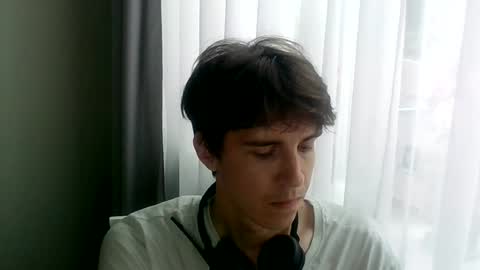 Elliot Damri online show from June 2026 03:16:01 PM