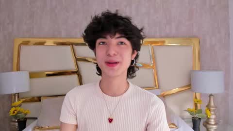 Snapshot of elliotvolkov chatting on December 2025 05:31:02 PM elliotvolkov online show from December 2025 05:31:02 PM