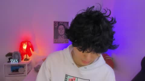 elliotvolkov online show from May 2026 04:16:01 PM