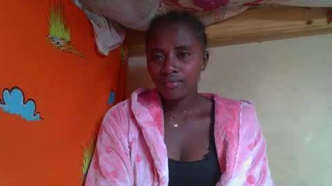 Snapshot of ellodi chatting on May 2026 01:02:04 AM Ellodi online show from May 2026 01:02:04 AM