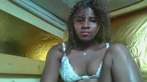 Snapshot of ellodi chatting on June 2026 07:09:02 PM Ellodi online show from June 2026 07:09:02 PM