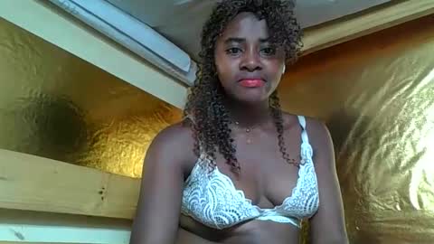 Snapshot of ellodi chatting on June 2026 09:02:01 AM Ellodi online show from June 2026 09:02:01 AM