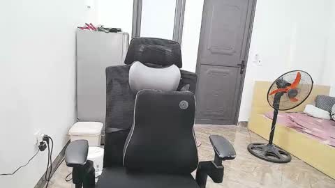 ellsa9x online show from November 2025 02:33:01 AM