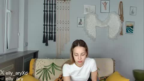 elly_ary online show from January 2026 09:18:02 PM