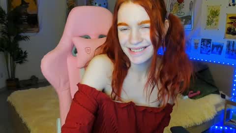 Snapshot of elly_milas chatting on December 2024 06:10:02 AM Elly     Fansly  online show from December 2024 06:10:02 AM