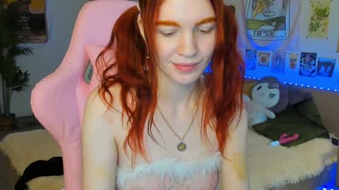 Snapshot of elly_milas chatting on December 2024 09:14:01 AM Elly     Fansly  online show from December 2024 09:14:01 AM