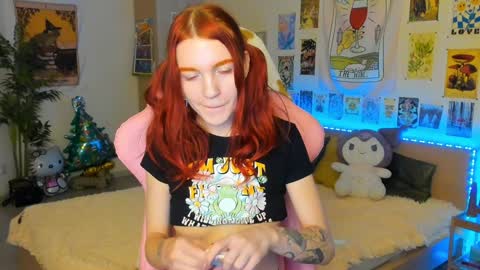 Snapshot of elly_milas chatting on December 2024 05:53:01 AM Elly     Fansly  online show from December 2024 05:53:01 AM