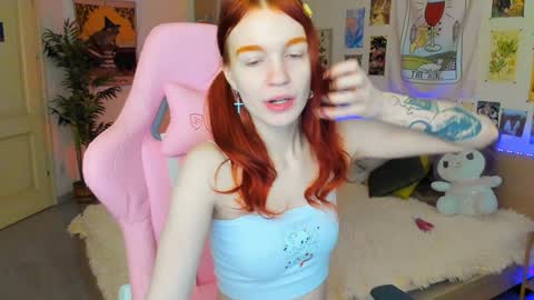 Snapshot of elly_milas chatting on January 2025 09:51:02 AM Elly     Fansly  online show from January 2025 09:51:02 AM