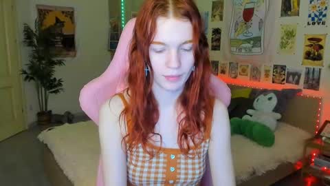 Snapshot of elly_milas chatting on March 2025 08:41:02 AM Elly     Fansly  online show from March 2025 08:41:02 AM