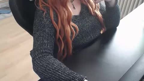 Elly online show from October 2025 09:00:01 AM