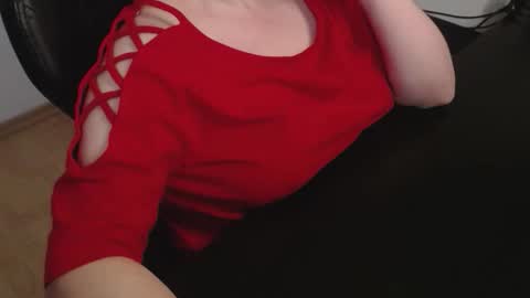 Elly online show from February 2026 07:24:02 PM