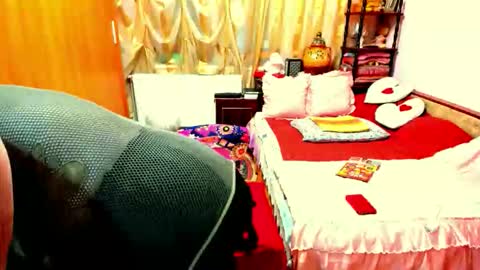 Snapshot of ellyhot53 chatting on February 2026 03:12:01 PM ellyhot53 online show from February 2026 03:12:01 PM