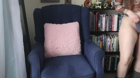 Elly Naomi online show from January 2025 07:21:02 PM