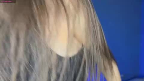 Snapshot of ellzabeth_ellison chatting on February 2025 09:10:01 AM Im online Fri Sun Mon Tue Thu Fri Sat3 from 1000 online show from February 2025 09:10:01 AM