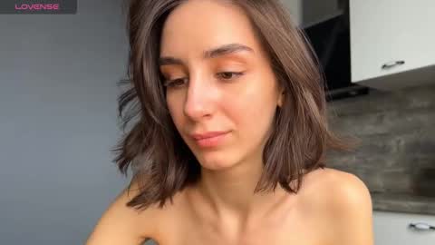 Snapshot of ellzabeth_ellison chatting on March 2025 08:30:01 AM Im online Fri Sun Mon Tue Thu Fri Sat3 from 1000 online show from March 2025 08:30:01 AM