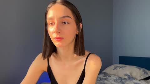 Snapshot of ellzabeth_ellison chatting on March 2025 06:06:02 AM Im online Fri Sun Mon Tue Thu Fri Sat3 from 1000 online show from March 2025 06:06:02 AM