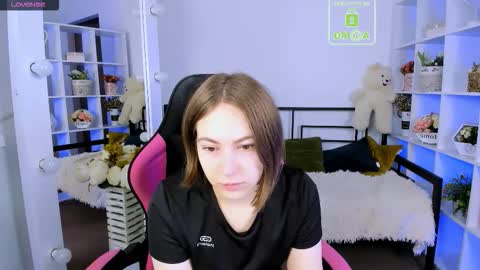 elma_lily online show from October 2025 05:41:02 AM