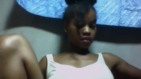 Snapshot of elodie228680 chatting on June 2026 07:10:01 AM elodie228680 online show from June 2026 07:10:01 AM