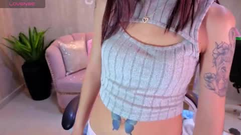 Elody  online show from November 2025 03:28:01 AM