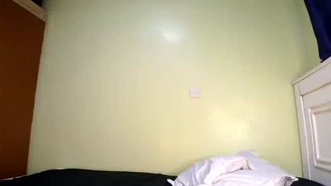 Snapshot of elowen655796 chatting on June 2026 08:00:02 AM ELOWENA online show from June 2026 08:00:02 AM