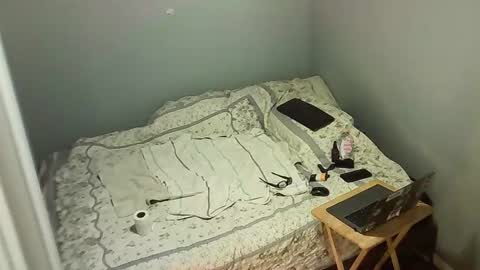 Snapshot of elpouto chatting on June 2026 05:56:02 AM Elpouro online show from June 2026 05:56:02 AM