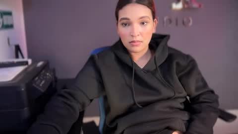  ELSA  online show from September 2025 07:58:02 PM