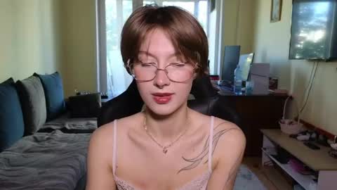 elsaangel online show from June 2026 02:05:02 AM