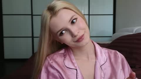 Snapshot of elsafawn chatting on September 2025 10:17:02 AM elsa online show from September 2025 10:17:02 AM