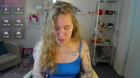 Elsie online show from October 2025 10:48:02 PM