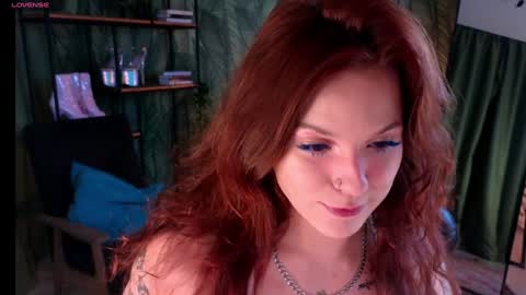 Snapshot of elsie_ginger chatting on February 2025 12:00:02 AM Elsie online show from February 2025 12:00:02 AM
