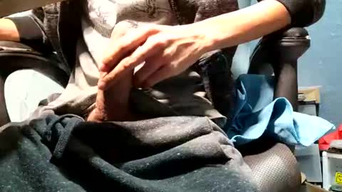 Snapshot of elvergg1 chatting on December 2024 10:06:02 AM elvergg1 online show from December 2024 10:06:02 AM