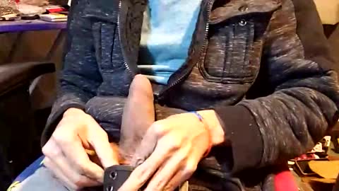 Snapshot of elvergg1 chatting on February 2026 10:58:01 AM elvergg1 online show from February 2026 10:58:01 AM