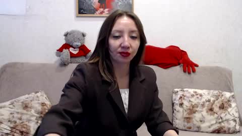 Snapshot of elvinasweet chatting on April 2026 05:49:01 AM ElvinaSweet online show from April 2026 05:49:01 AM