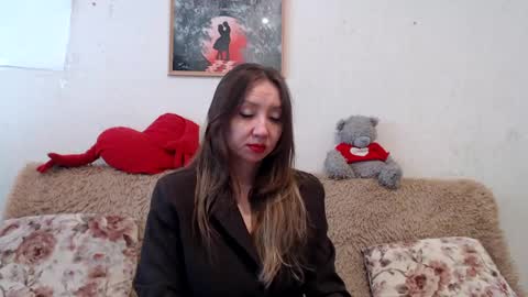 Snapshot of elvinasweet chatting on April 2026 05:43:01 AM ElvinaSweet online show from April 2026 05:43:01 AM