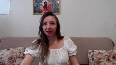 Snapshot of elvinasweet chatting on June 2026 05:35:02 AM ElvinaSweet online show from June 2026 05:35:02 AM