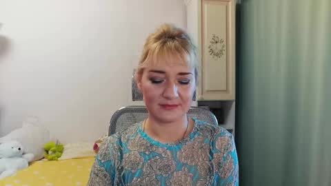 Snapshot of elviraforyou chatting on December 2024 07:28:02 AM Elvira online show from December 2024 07:28:02 AM