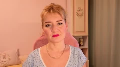 Snapshot of elviraforyou chatting on November 2025 10:59:01 AM Elvira online show from November 2025 10:59:01 AM