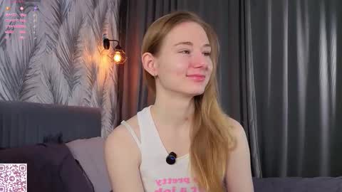 Snapshot of elvyrose chatting on February 2026 02:29:01 AM Alex online show from February 2026 02:29:01 AM