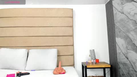 ely brown online show from April 2026 06:16:02 AM