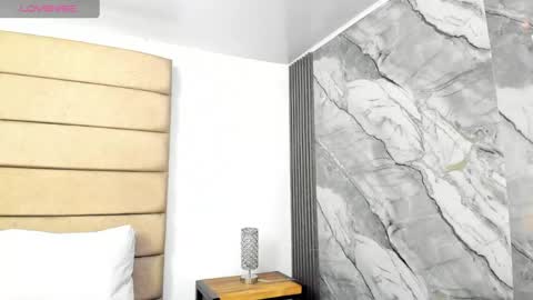 ely brown online show from April 2026 04:03:02 AM