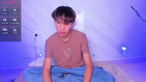 Snapshot of ely_king chatting on June 2026 02:53:01 AM E L Y K I N G online show from June 2026 02:53:01 AM