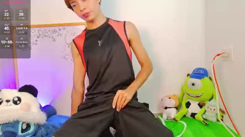 Snapshot of ely_king chatting on July 2026 07:23:02 PM E L Y K I N G online show from July 2026 07:23:02 PM
