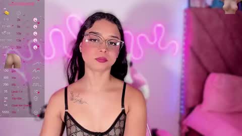 ely_w1 online show from September 2025 10:12:02 PM