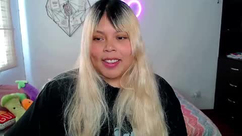 Ely online show from September 2025 05:23:01 PM