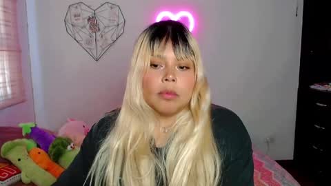 Ely online show from September 2025 09:59:02 PM