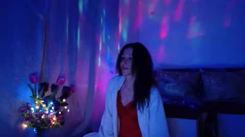 Elisa online show from February 2025 02:04:01 AM