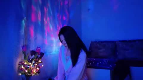 Elisa online show from February 2025 09:41:02 PM