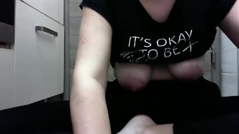 elyseblue online show from January 2025 01:25:02 PM