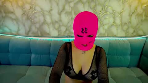 Call me Elis online show from November 2025 01:58:01 PM