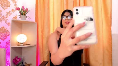 Ema Lambert  online show from September 2025 06:41:02 PM